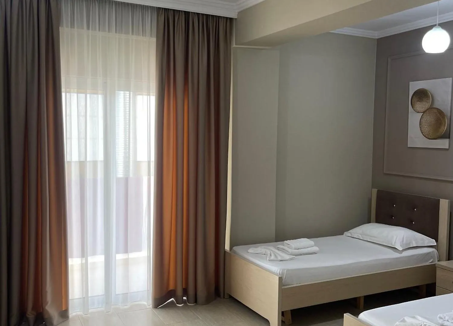 Aparthotel Durmishi Rooms & Apartments & Beach Sarandë