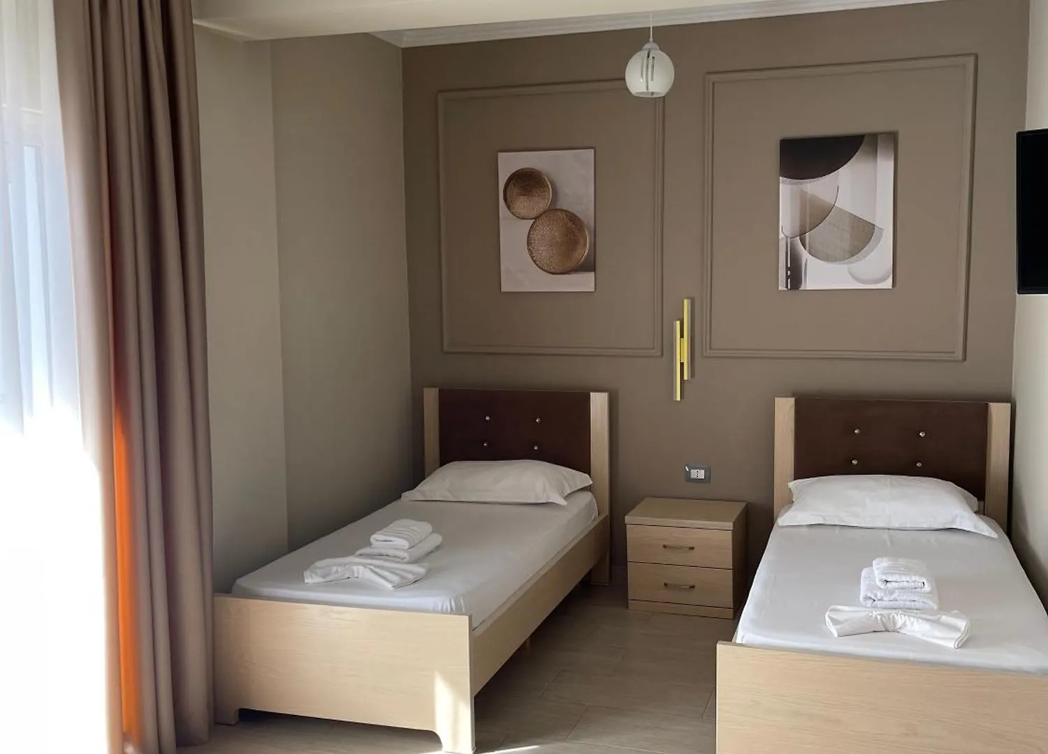 Durmishi Rooms & Apartments & Beach Sarandë 4*,